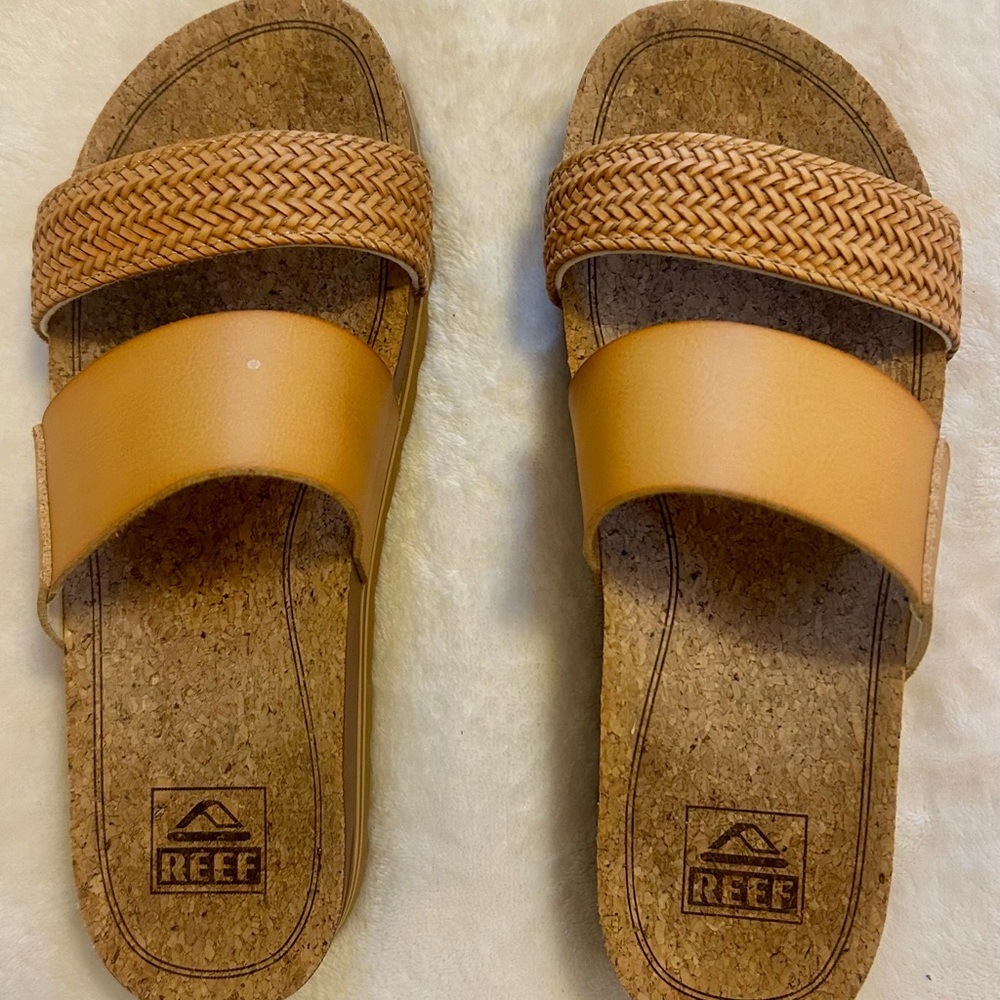 Reef Cushion Vista Hi Sandals with Tan Upper